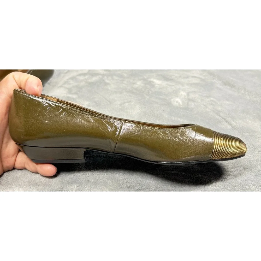 Nina Flats Womens 8.5 N Olive Green Gold Cap Toe Patent Leather Made in Spain